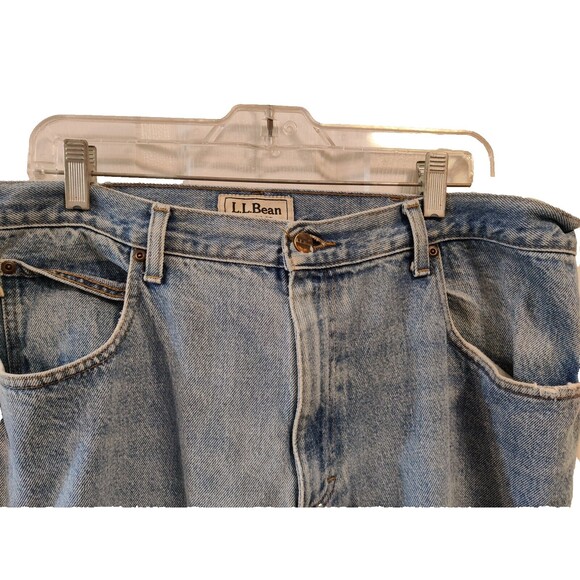 LL Bean Classic Fit Straight Denim Stonewash Size 38 x 32-Flaw or Distress - Picture 7 of 12